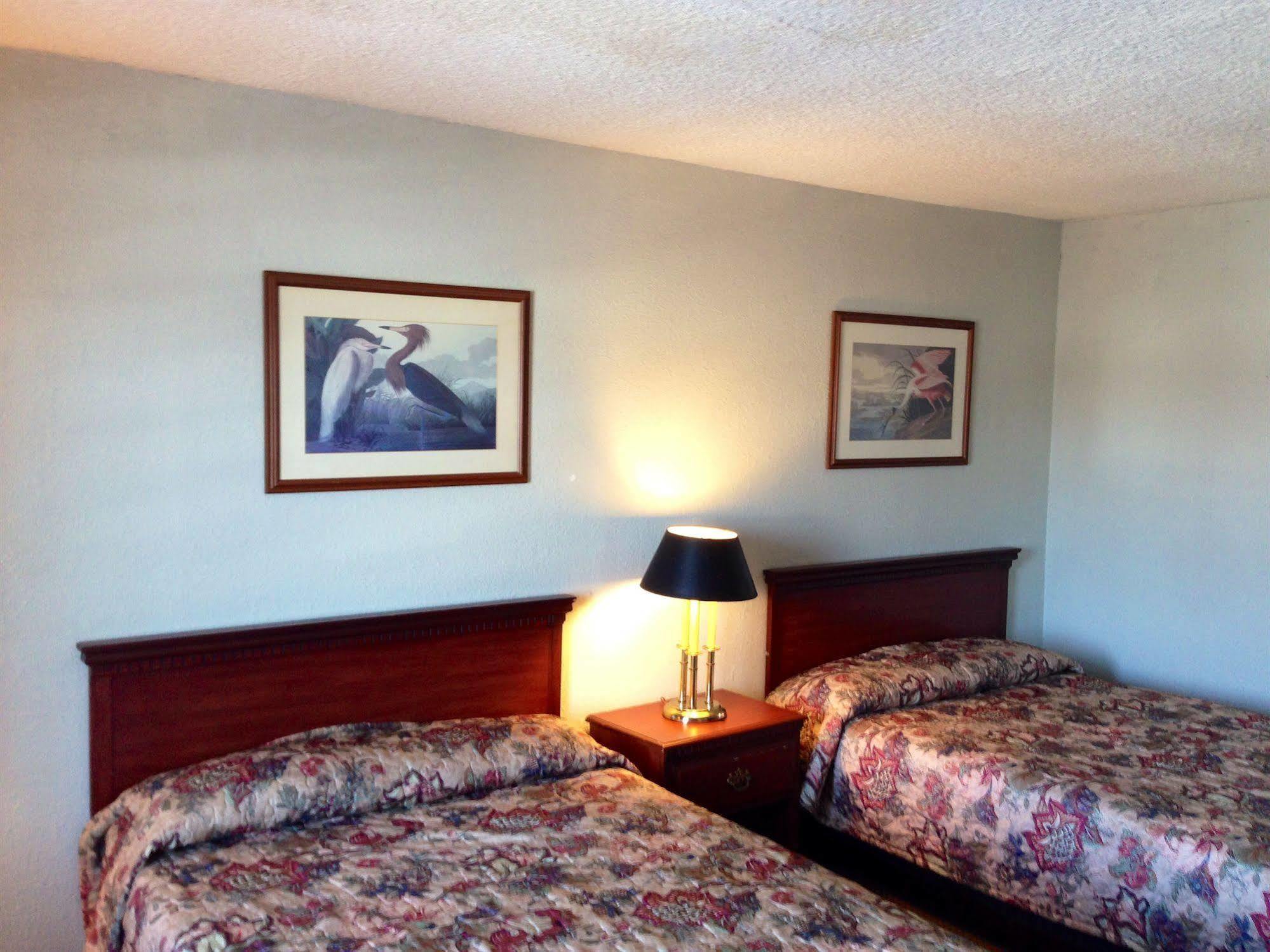 Country Hearth Inn And Suites Paducah Bagian luar foto
