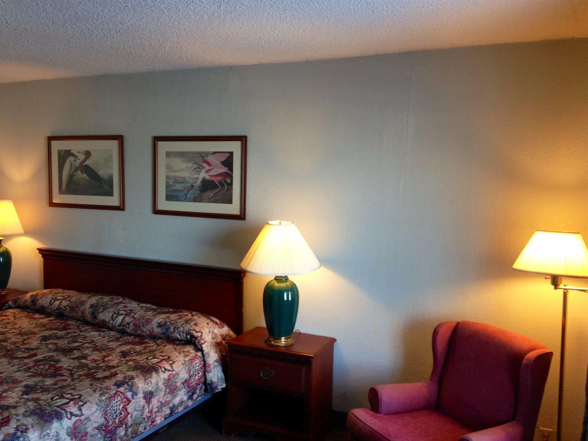 Country Hearth Inn And Suites Paducah Bagian luar foto