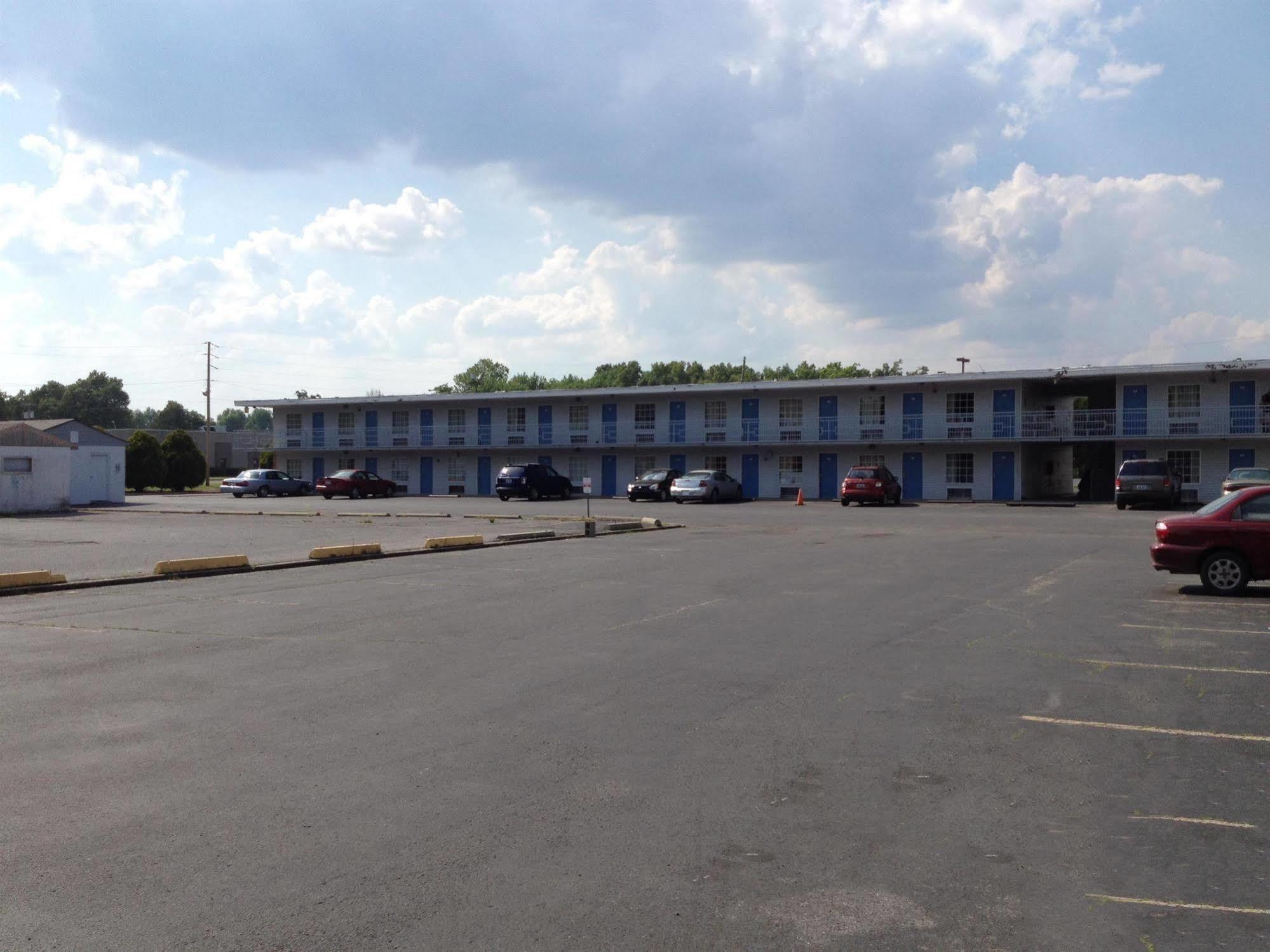 Country Hearth Inn And Suites Paducah Bagian luar foto